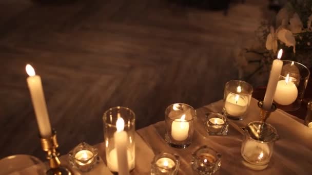 Banquet Table Restaurant Candles Evening Wedding — Vídeos de Stock