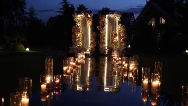 Evening Arch Wedding Ceremony Candles — Vídeo de stock