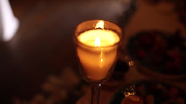 Banquet Table Restaurant Candles Evening Wedding — Stockvideo