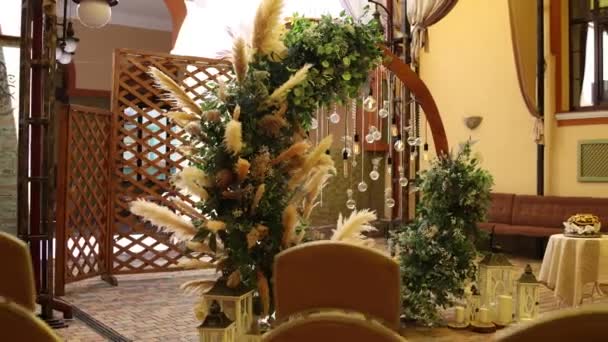 Arco Redondo Uma Cerimônia Casamento Com Decoração — Vídeo de Stock