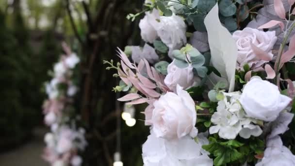 Łuk Ceremonię Ślubną Kwiatów — Wideo stockowe