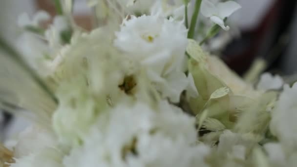 Bouquet White Flowers Close Bride Bouquet Wedding Birthday Present — Stock Video