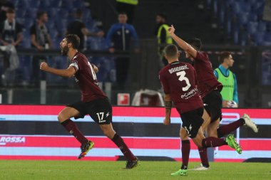 Roma, İtalya 30.10.2022: Federico Fazio gol attı ve İtalya 'nın başkenti Roma' daki Olimpiyat Stadyumu 'nda SS Lazio ile Salernitana Calcio arasında oynanan 2022-2023 sezonunda İtalya Futbol Şampiyonası' nı kutladı..