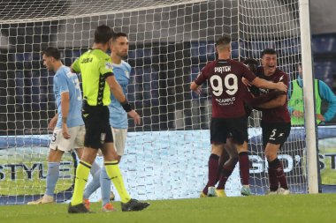 Roma, İtalya 30.10.2022: Salernitana Dia İtalya 'nın başkenti Roma' daki Olimpiyat Stadyumu 'nda SS Lazio ile Salernitana Calcio arasında oynanan 2022-2023 sezonunda üçüncü golü attı..