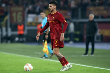 Roma, İtalya 03.11.2022: Romanlardan Lorenzo Pellegrini Avrupa Uefa Ligi 2022-2023 C Grubu, 6. gün, Roma 'daki Olimpiyat Stadyumu' nda AS Roman Ludogorestler arasında oynanan futbol karşılaşması sırasında faaliyet gösteriyor.