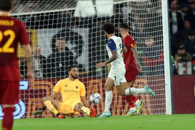 Roma, İtalya 06.11.2022: Lazio 'lu Anderson ilk golü attı ve İtalya Serie A şampiyonluk maçında AS Roma-SS Lazio karşılaşmasını İtalya' nın başkenti Roma 'da 06 Kasım 2022' de kutladı..