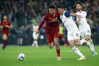 Roma, İtalya 06.11.2022: Romanlı Lorenzo Pellegrini, İtalyan Serie A şampiyonluk maçı sırasında Lazio Romagnoli, SS Lazio 'ya karşı 06 Kasım 2022' de İtalya 'nın başkenti Roma' da oynanan karşılaşma..