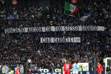 Roma, İtalya 10.11.2022: İtalya 'nın Curva Nord kentinde Gabriele Sandri' nin anısına düzenlenen İtalya Şampiyonası Serie A futbol maçı, 14. Gün, 10 Kasım 2022 'de Roma' da Stadio Olimpico 'da SS Lazio ile Monza arasında oynanan maç..