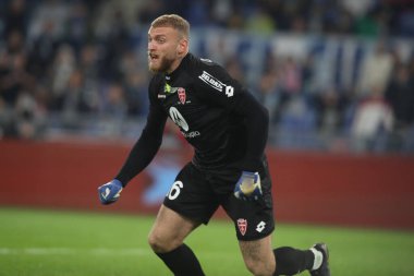 Roma, İtalya 10.11.2022: Michele Di Gregorio (Monza) İtalya şampiyonası Serie A, futbol maçı sırasında, 10 Kasım 2022 tarihinde Roma 'da yapılan Stadio Olimpico' da SS Lazio ile Monza arasındaki maçta görev aldı..