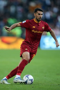 Roma, İtalya 13.11.2022: Mehmet Çelik (AS ROMA) AS Roma ile FC Torino arasında İtalya 'nın başkenti Roma' daki Stadio Olimpico 'da oynanan Serie A karşılaşmasında eylem halindedir..