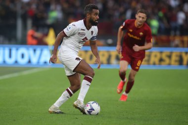 Roma, İtalya 13.11.2022: Torino 'lu Djidji Koffi, AS Roma ile FC Torino arasında İtalya' nın başkenti Roma 'daki Stadio Olimpico' da oynanan Serie A karşılaşmasında eylem halinde.