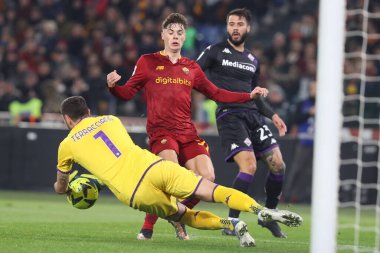 Rome, Italy 15.01.2023:Nicola Zalwski (AS ROMA). P. Terracciano (Fiorentina)  in action during the Serie A football match between AS Roma and AC Fiorentina  at Stadio Olimpico on January 15, 2023 in Rome, Italy.