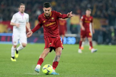 Rome, Italy 01.02.2023: Lorenzo Pellegrini (AS ROMA) in action during the semifinal Italy Cup match between AS Roma and Cremonese at OLYMPIC STADIUM on February 01, 2023 in Rome, Italy.