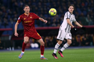 Roma, İtalya 05.03.2023: Nemanja Matiç (AS ROMA), FAGIOLO Serie A futbol karşılaşmasında AS Roman FC Juventus Torino ile 05.2023 tarihinde İtalya 'nın Roma kentinde oynanan karşılaşma.