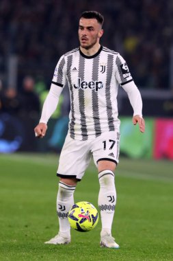 Roma, İtalya 05.03.2023: Filip Kostiç (Juventus) Serie A futbol karşılaşması sırasında AS Roman FC Juventus Torino ile Olimpiyat Stadyumu 'nda 05.2023 Mart' ında İtalya 'nın başkenti Roma' da oynanan karşılaşmada