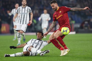 Roma, İtalya 05.03.2023: Serie A futbol karşılaşması sırasında AS Roma FC Juventus Torino ile Olimpiyat Stadyumu 'nda 05.2023 Mart' ında İtalya 'nın başkenti Roma' da oynanmıştır.