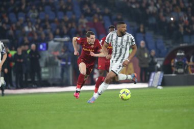 Roma, İtalya 05.03.2023: Serie A futbol karşılaşması sırasında AS Roma FC Juventus Torino ile Olimpiyat Stadyumu 'nda 05.2023 Mart' ında İtalya 'nın başkenti Roma' da oynanmıştır.