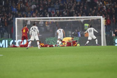 Roma, İtalya 05.03.2023: Serie A futbol karşılaşması sırasında AS Roma FC Juventus Torino ile Olimpiyat Stadyumu 'nda 05.2023 Mart' ında İtalya 'nın başkenti Roma' da oynanmıştır.