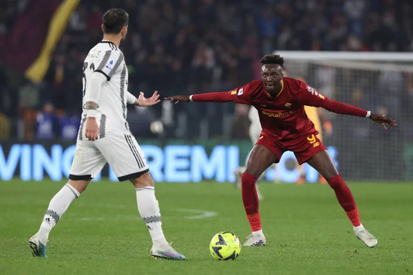 Roma, İtalya 05.03.2023: Tammy Abrham (AS ROMA) Serie A futbol karşılaşmasında AS Roma FC Juventus Torino ile Olimpiyat Stadyumu 'nda 05 Mart 2023 tarihinde oynanan karşılaşmada