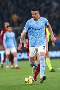 Roma, İtalya 19.03.2023: Serie A Şampiyonası sırasında Milinkoviç Saviç (Lazio), İtalya 'nın başkenti Roma' daki Stadio Olimpico 'da SS Lazio' nun AS Roma 'ya karşı oynadığı futbol müsabakası..