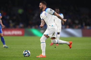 Napoli, İtalya 23.03.2023: Kyle Walker, İtalya 'nın Napoli kentindeki Diego Armando Maradona Stadyumu' nda oynanan Uefa Avrupa Kalifiye 2024 C Grubu futbol karşılaşması sırasında eylem halindedir..