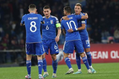 Napoli, İtalya 23.03.2023: Retegui ve Verratti (ITALY), İtalya 'nın Napoli kentindeki Diego Armando Maradona Stadyumu' nda oynanan Uefa Avrupa Kalifiye Grubu 2024 C Grubu futbol karşılaşmasında golü kutladı..