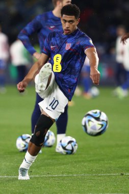 Napoli, İtalya 23.03.2023: İtalya 'nın Napoli kentindeki Diego Armando Maradona Stadyumu' nda oynanan Uefa Avrupa Şampiyonası 2024 C Grubu futbol karşılaşması öncesi ısınma turunda Bellingham.