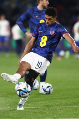 Napoli, İtalya 23.03.2023: İtalya 'nın Napoli kentindeki Diego Armando Maradona Stadyumu' nda oynanan Uefa Avrupa Şampiyonası 2024 C Grubu futbol karşılaşması öncesi ısınma turunda Bellingham.