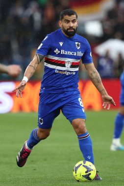 Roma, İtalya 2.04.2023: Tomas Rincon (Samp) Serie A 2022 / 2023 şampiyonluk maçında, AS Roma ile UC Sampdoria arasında İtalya 'nın başkenti Roma' daki Olimpiyat Stadyumu 'nda oynanan karşılaşma..