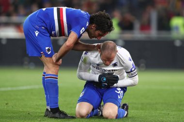 Roma, İtalya 2.04.2023: Ravaglia, İtalya 'nın başkenti Roma' daki Olimpiyat Stadyumu 'nda AS Roma ile UC Sampdoria arasındaki 2022 / 2023 şampiyonluk maçında aldığı penaltı sonrasında sakatlandı..