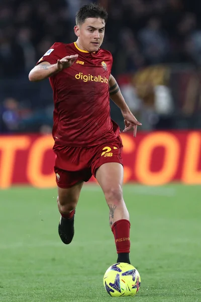 Roma, İtalya 2.04.2023: Paulo Dybala (AS ROMA) Serie A 2022 / 2023 şampiyonluk maçında, AS Roma ile UC Sampdoria arasındaki Roma Olimpiyat Stadyumu, İtalya.