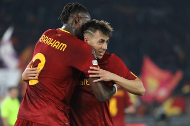 Roma, İtalya 20.04.2023: Romanlardan Stephan EL Shaarawy golü attı ve Uefa Avrupa Ligi 2023, çeyrek final, AS Roman Feyenoord 'a karşı İtalya' nın Roma kentindeki Olimpiyat stadyumunda oynanan Uefa Avrupa Ligi futbol karşılaşmasını kutladı..
