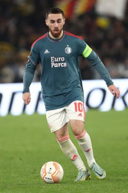 Roma, İtalya 20.04.2023: Feyenoord 'lu Orkun Kokcu Uefa Avrupa Ligi 2023 futbol maçı, çeyrek final, AS Roman Feyenoord' a karşı Roma, İtalya 'daki Olimpiyat stadyumunda maç yapıyor.