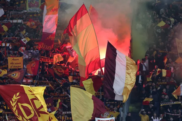 Rzym Włochy 2023 Jako Fani Romów Trybunach Podczas Meczu Uefa — Zdjęcie stockowe