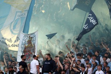 Roma, İtalya 22.04.2023: Lazio taraftarları Serie A 2022 / 2023 futbol maçı sırasında, 31 gün içinde, İtalya 'nın Roma kentindeki Olimpiyat stadyumunda SS LAZIO FC TORINO ile FC TORINO karşı karşıya geldiler..