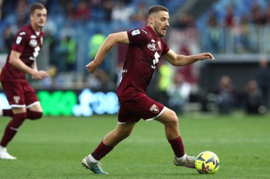 Roma, İtalya 22.04.2023: Torinoin takımından Vlasiç Nikola, İtalya 'nın başkenti Roma' daki Olimpiyat Stadyumu 'nda SS LAZIO' ya karşı FC TORINO arasındaki Serie A 2022 / 2023 futbol maçında.