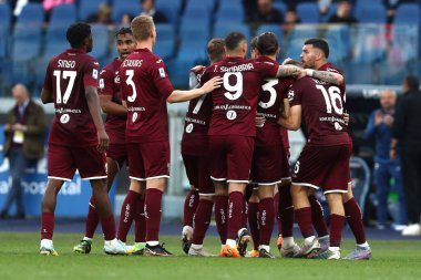 Roma, İtalya 22.04.2023: Torino 'dan Ivan Iliç 0-1' lik golü attı ve İtalya 'nın Roma kentindeki Olimpiyat stadyumunda SS LAZIO FC TORINO' ya karşı oynadığı 2022 / 2023 tarihli Serie A 2022 / 2023 futbol karşılaşmasında takımla birlikte kutladı..
