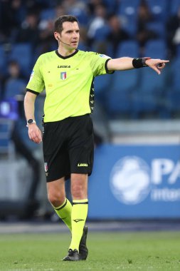 Roma, İtalya 22.04.2023: Serie A 2022 / 2023 futbol karşılaşmasında hakem DavideGhersini, 31 gün, SS LAZIO ile FC TORINO arasında İtalya 'nın Roma Olimpiyat Stadyumu' nda..