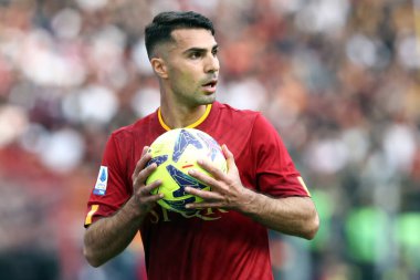 Roma, İtalya 29.04.2023: Solbakken (Roman olarak), İtalya 'nın başkenti Roma' daki Olimpiyat stadyumunda AS ROMA 'ya karşı AC MILAN arasındaki Serie A 2022 / 2023 futbol maçında eylem halindedir..