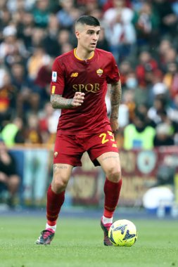 Roma, İtalya 29.04.2023: Gianluca Mancini (AS ROMA) Serie A 2022 / 2023 futbol maçında, AS ROMA 'nın AC MILAN' a karşı Roma Olimpiyat Stadyumu 'nda oynadığı maçın 32. günü.