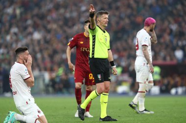 Roma, İtalya 29.04.2023: Hakem Orsato Serie A 2022 / 2023 futbol maçında, 32. gün, AS ROMA ile AC MILAN arasındaki Roma Olimpiyat Stadyumu, İtalya.