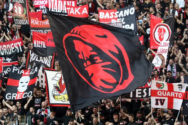 Róma Olaszország 2023 Milánó Zászlók Rajongók Standon Előtt Serie 2022 — Stock Fotó