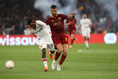 Roma, İtalya 11.05.2023: UEFA EUROPA LEAGUE 2022 / 2023 tarihinde, yarı final maçında AS Romanlar Bayer 04 Leverkusen 'e karşı Roma, İtalya' daki Olimpiyat stadyumunda.