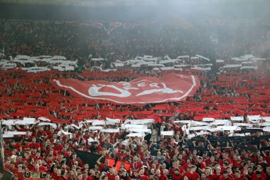 Roma, İtalya 11.05.2023: Leverkusen taraftarları UEFA EUROPA LEAGUE 2022 / 2023, yarı final karşılaşması AS Romanlar Bayer 04 Leverkusen 'e karşı Roma, İtalya' daki Olimpiyat stadyumunda.
