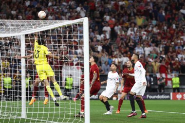 Budapeşte, Macaristan: 31.05.2023: Hungar 'daki Puskas Arena' da Sevilla FC ile AS Romanlar arasında oynanan 2023 UEFA Avrupa Ligi final karşılaşmasında Sevilla Bounou (Sevilla)