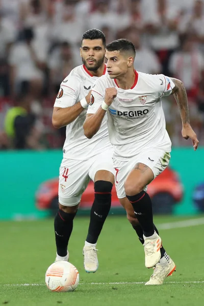 Budapeşte, Macaristan: 31.05.2023: Hungar 'daki Puskas Arena of Budapeşte' de Sevilla FC ile AS Romanlar arasında oynanan 2023 UEFA Avrupa Ligi final maçı sırasında Sevilla Suso eylemde