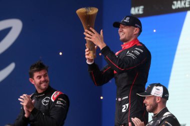 Roma, İtalya 16.07.2023: Jake Dennis (Avalanche Andretti takımı) 2022 / 23 ABB FIA Formula E Dünya Sürücüler Şampiyonası Hankook Roma E-Prix tur 14, İkinci Norman Nato Nissan Formula E, Sam Bird Jaguar TCS yarışını kazandı. 