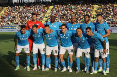 Frosinone, İtalya 19.08.2023: Napoli İtalya Serie A 2023 / 2024 futbol karşılaşmasının birinci günü Frosinone ile Napoli Calcio arasında Frosinone, İtalya 'daki Benito Stirpe Stadyumu' nda karşılaştı..