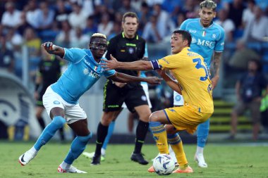 Frosinone, İtalya 19.08.2023: İtalya Serie A 2023 / 2024 futbol maçının 1. gününde Frosinone ile Napoli Calcio arasında Frosinone, İtalya 'daki Benito Stirpe Stadyumu' nda maç var..