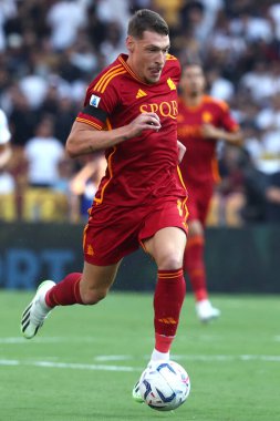 Roma, İtalya 20.08.2023: İtalyan Andrea Belotti İtalya Serie A TIM 2023-2024 futbol karşılaşmasında Roma 'daki Olimpiyat Stadyumu' nda AS Romanlar Salernitana 'ya karşı oynuyor..